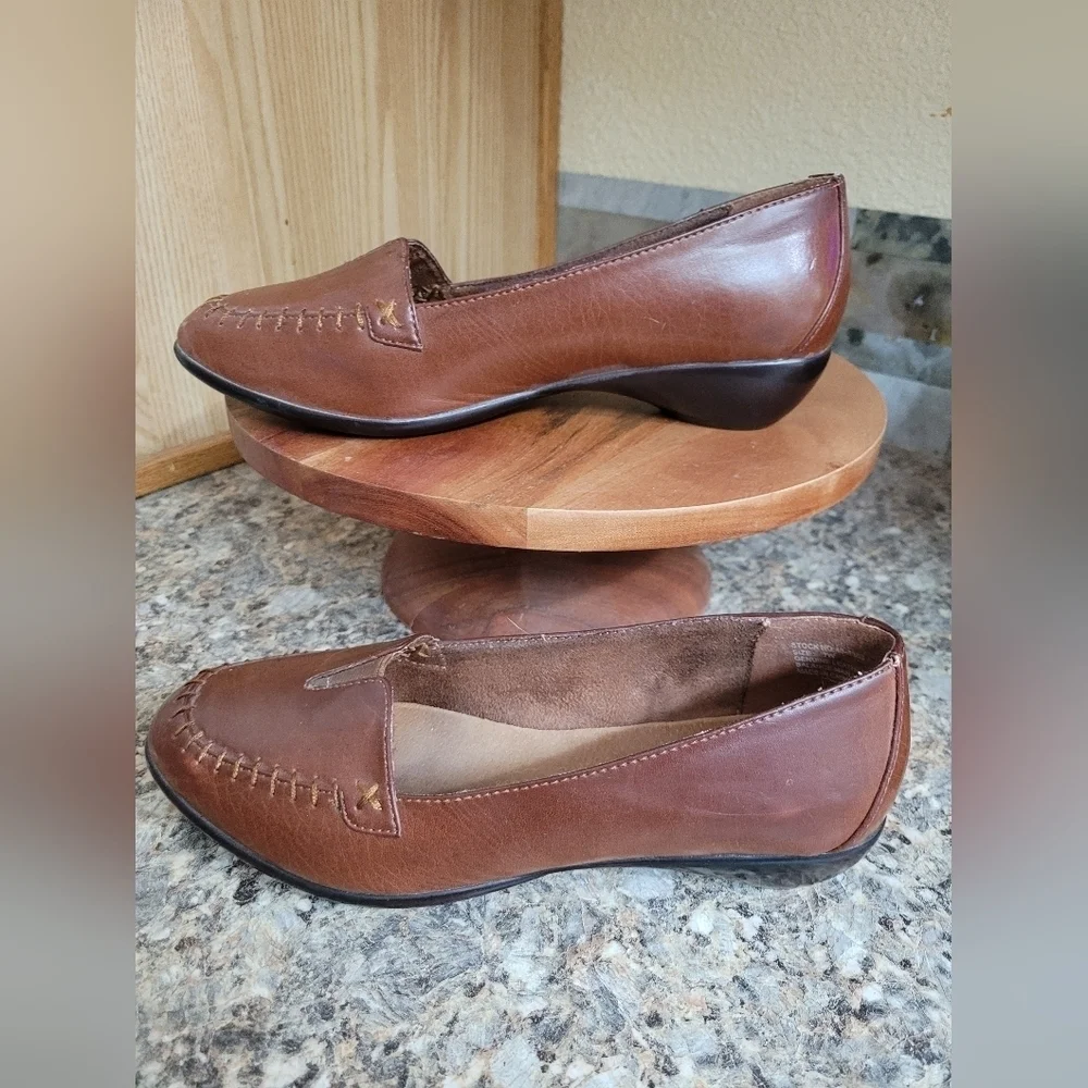 New Brown Leather Loafers - Picture 2 of 5